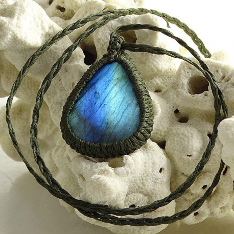 سنگ لابرادوریت آبی