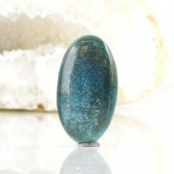 سنگ آپاتیت ماداگاسکار