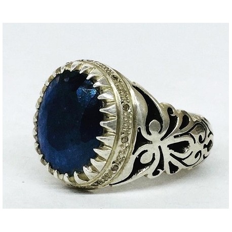 انگشتر یاقوت کبود